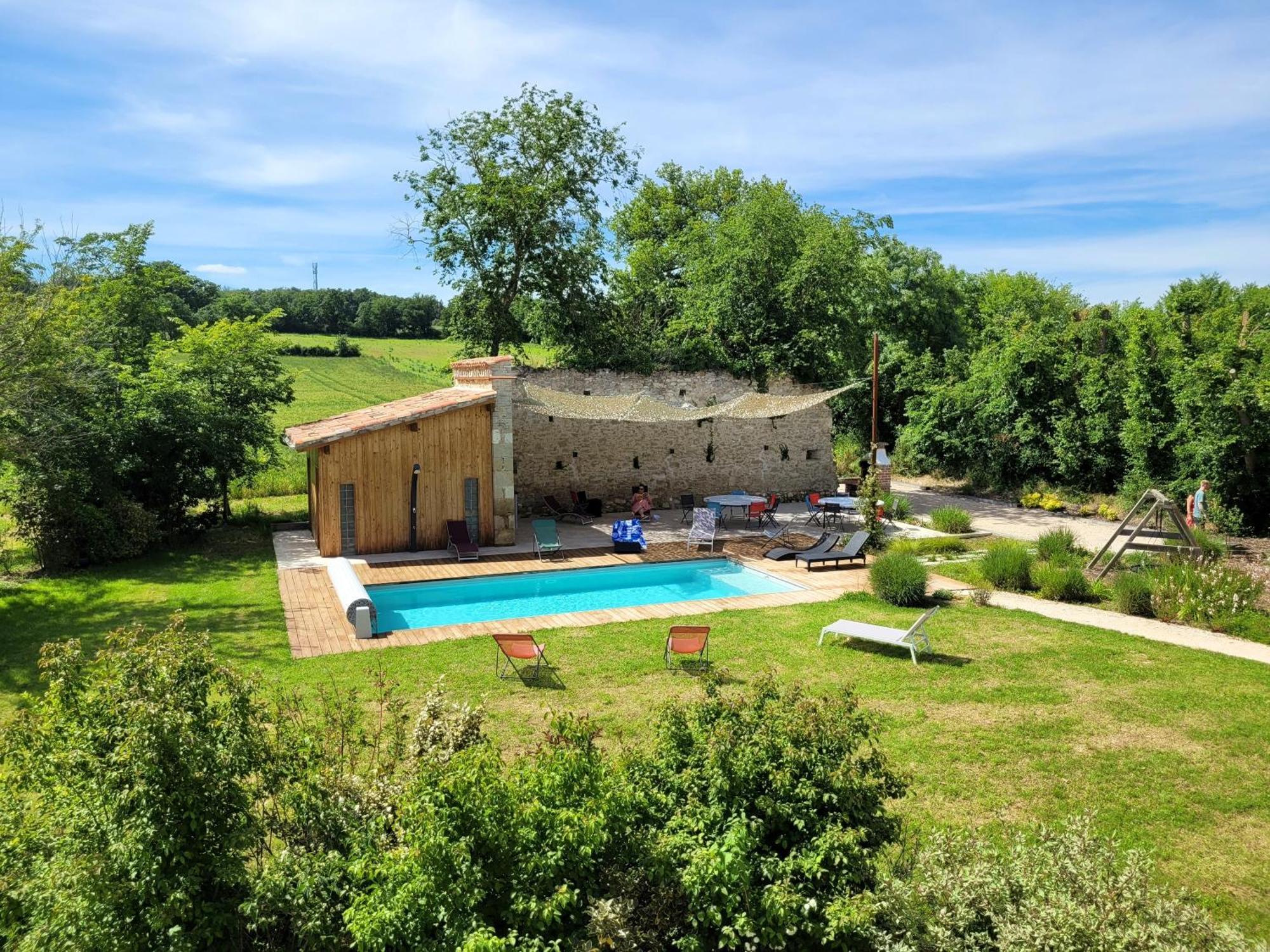 Gîte campagne famille 15 pers Piscine chauffée Jeux enfants Pétanque Saint-Sauvy Exterior foto